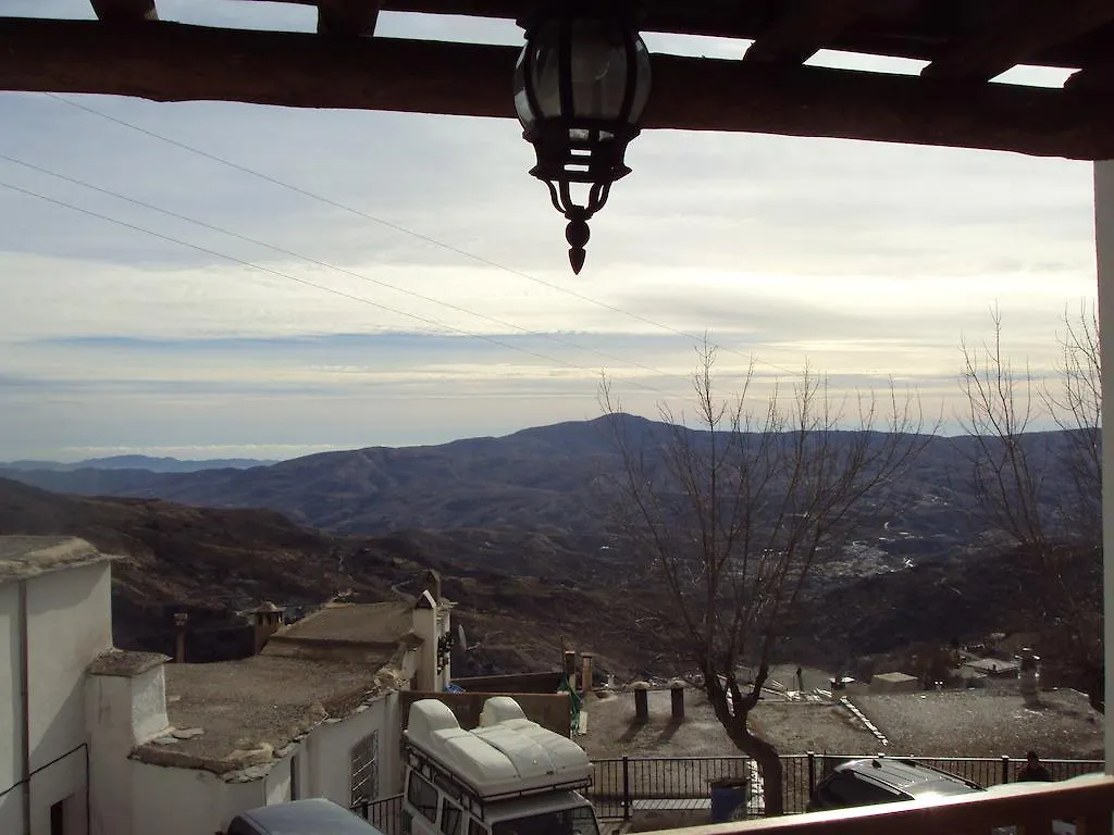 Gospodarstwo wiejskie Apartamentos El Mirador Bérchules Hiszpania